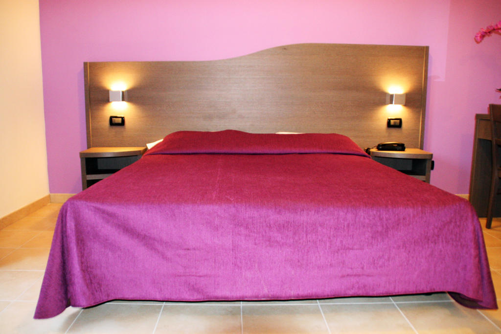 Hotel Leon D'Oro Castel Frentano Quarto foto