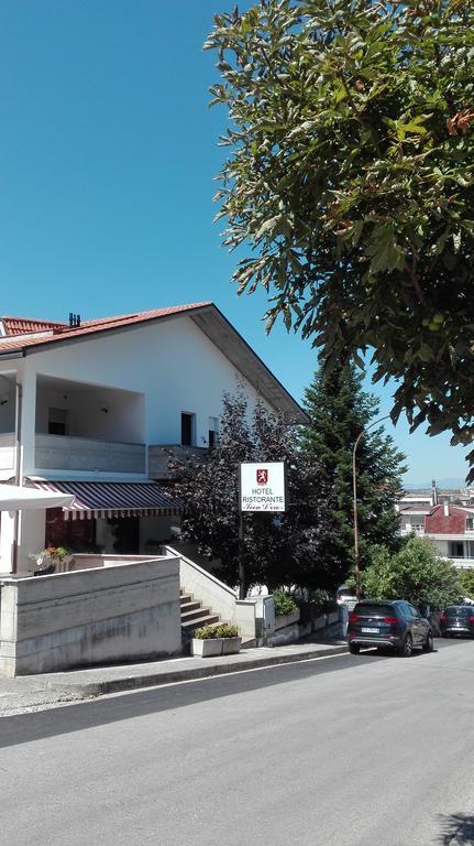Hotel Leon D'Oro Castel Frentano Exterior foto