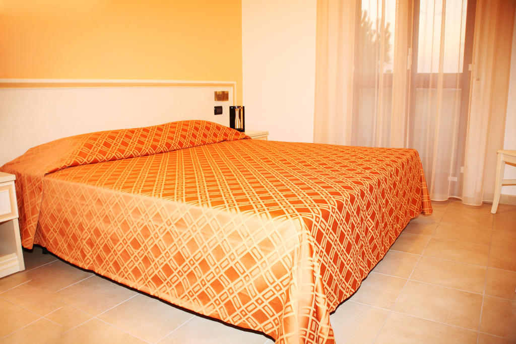 Hotel Leon D'Oro Castel Frentano Quarto foto